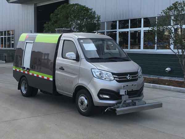 楚勝牌CSC5032TYH6SC型路面養(yǎng)護(hù)車